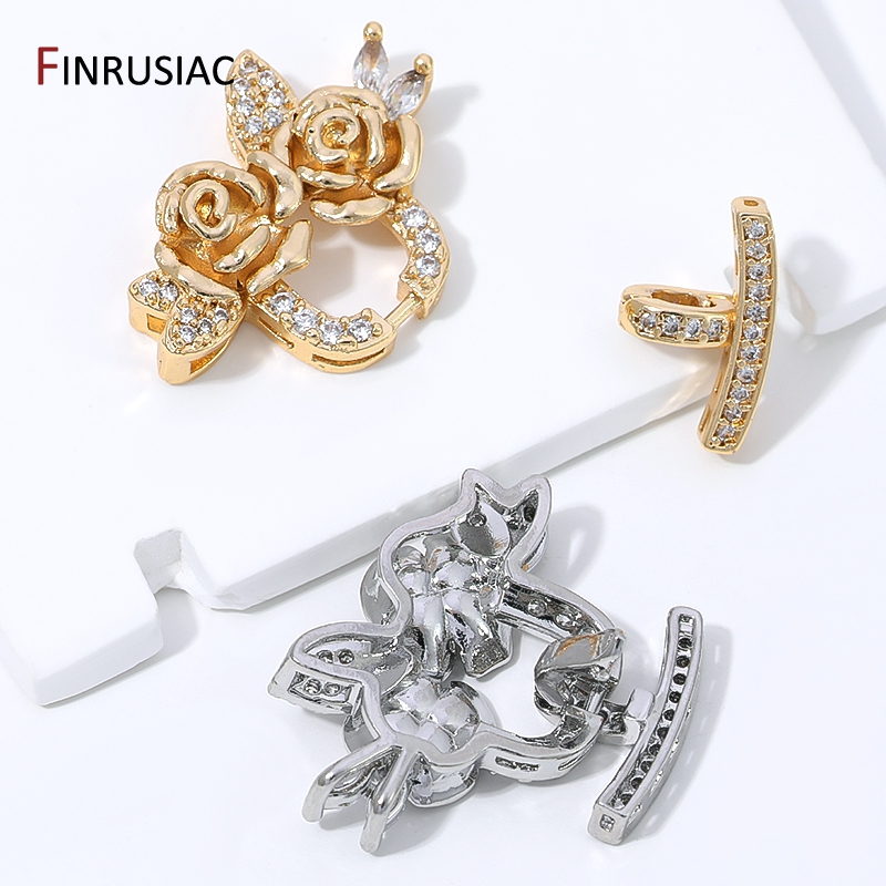 14K Gold Plated Brass Zircon F - Flower Wall Panel avaliação e preço