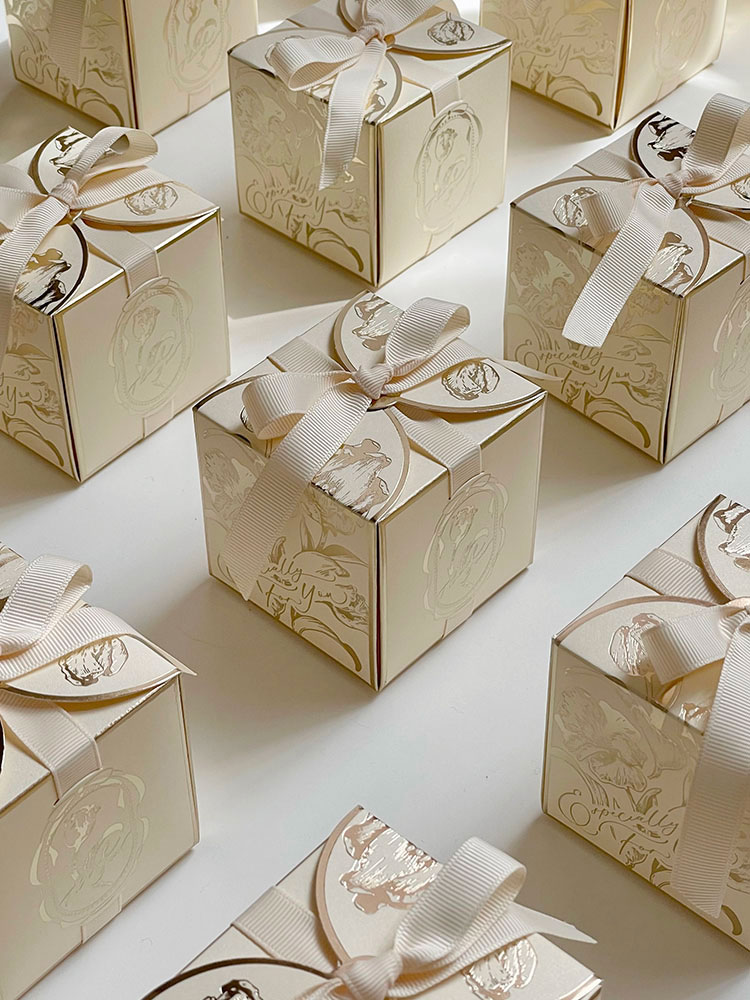 Square Paper Gift Boxes with R - Event Party Box avaliação e preço