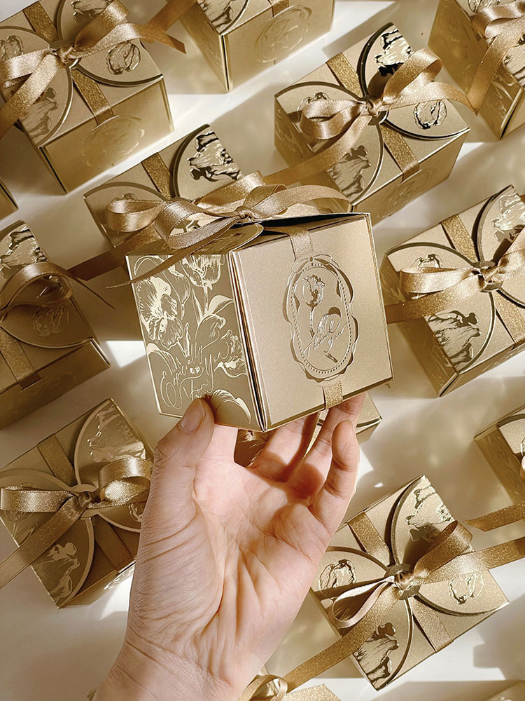 Square Paper Gift Boxes with R - Event Party Box avaliação e preço