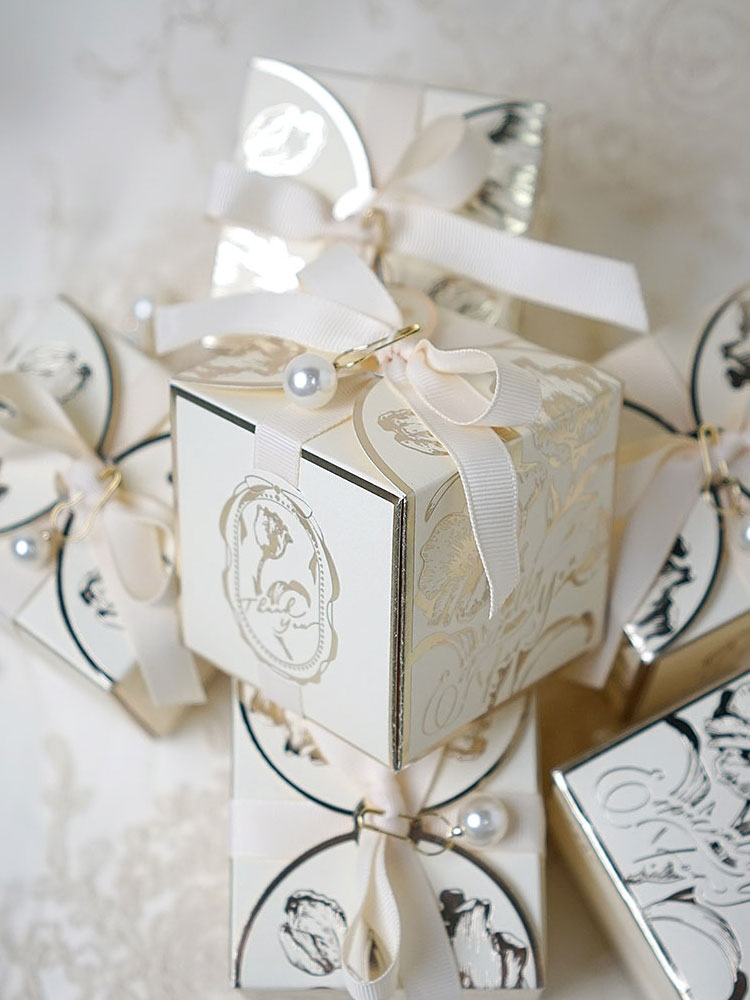 Square Paper Gift Boxes with R - Event Party Box avaliação e preço
